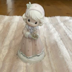 Precious Moments Making spirits bright figurine